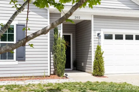 202 Paradise Hills Circle Mooresville NC 28115