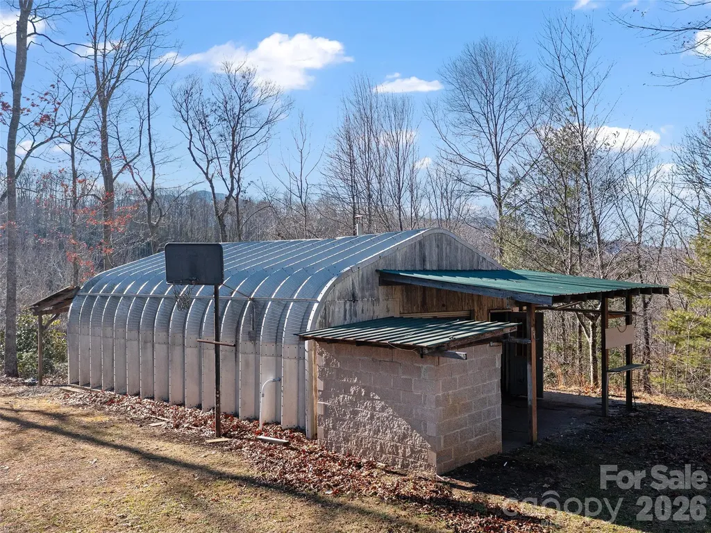 105 Satinwood Drive Burnsville NC 28714