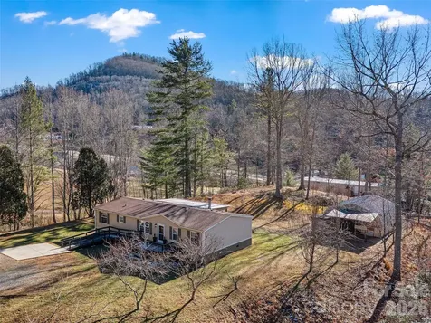 105 Satinwood Drive Burnsville NC 28714