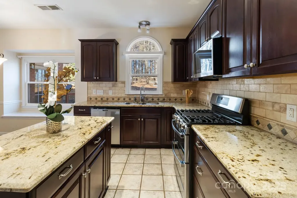 4806 Hickory Glen Drive Matthews NC 28105