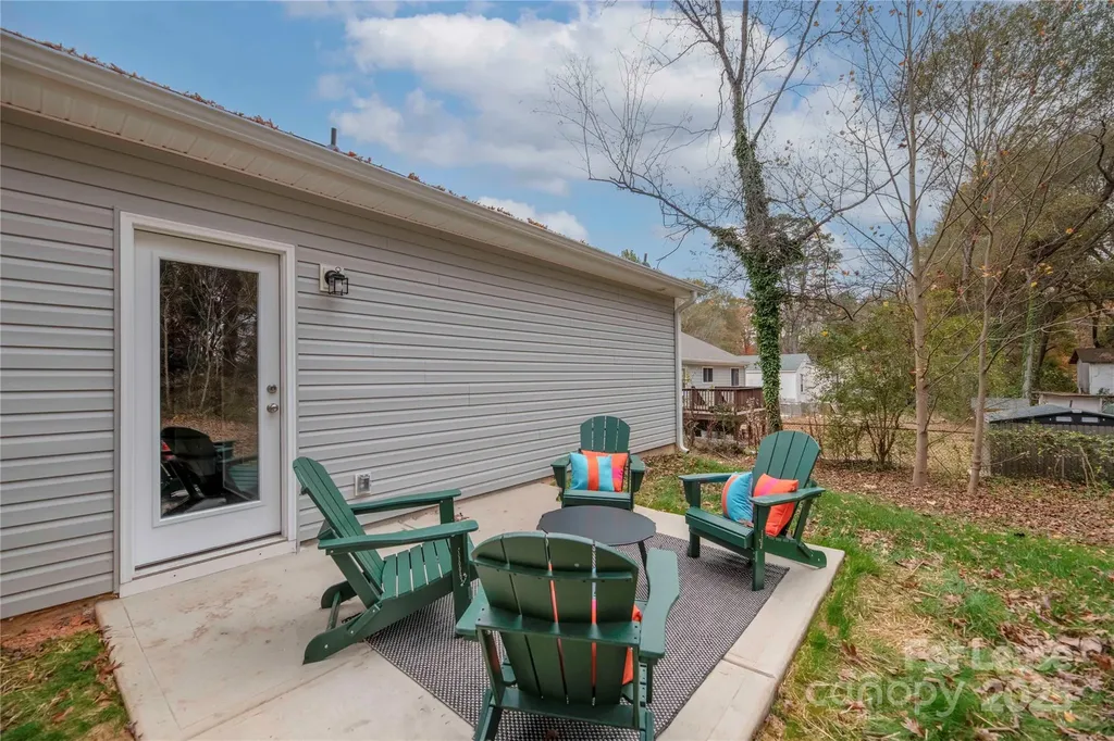 107 Robinson Street Belmont NC 28012