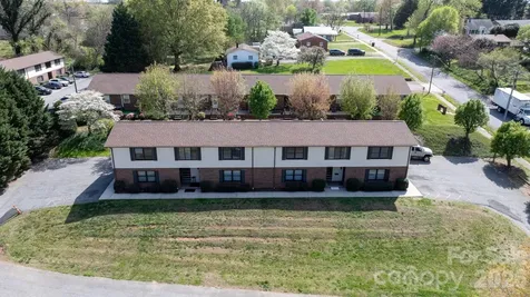 525 12th Street SW Hickory NC 28602
