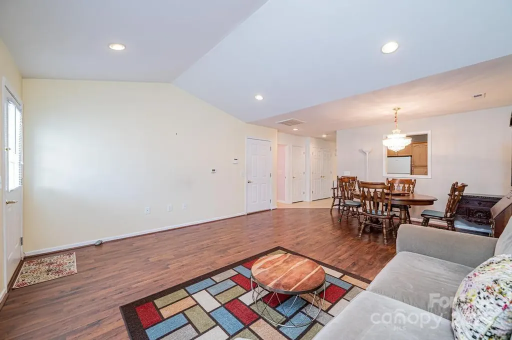 1687 Golden Cedar Lane Newton NC 28658