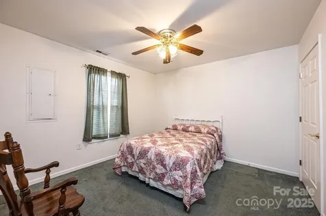 1687 Golden Cedar Lane Newton NC 28658