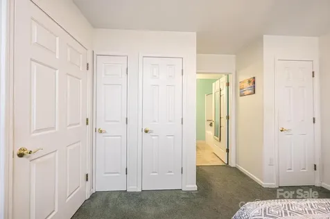 1687 Golden Cedar Lane Newton NC 28658