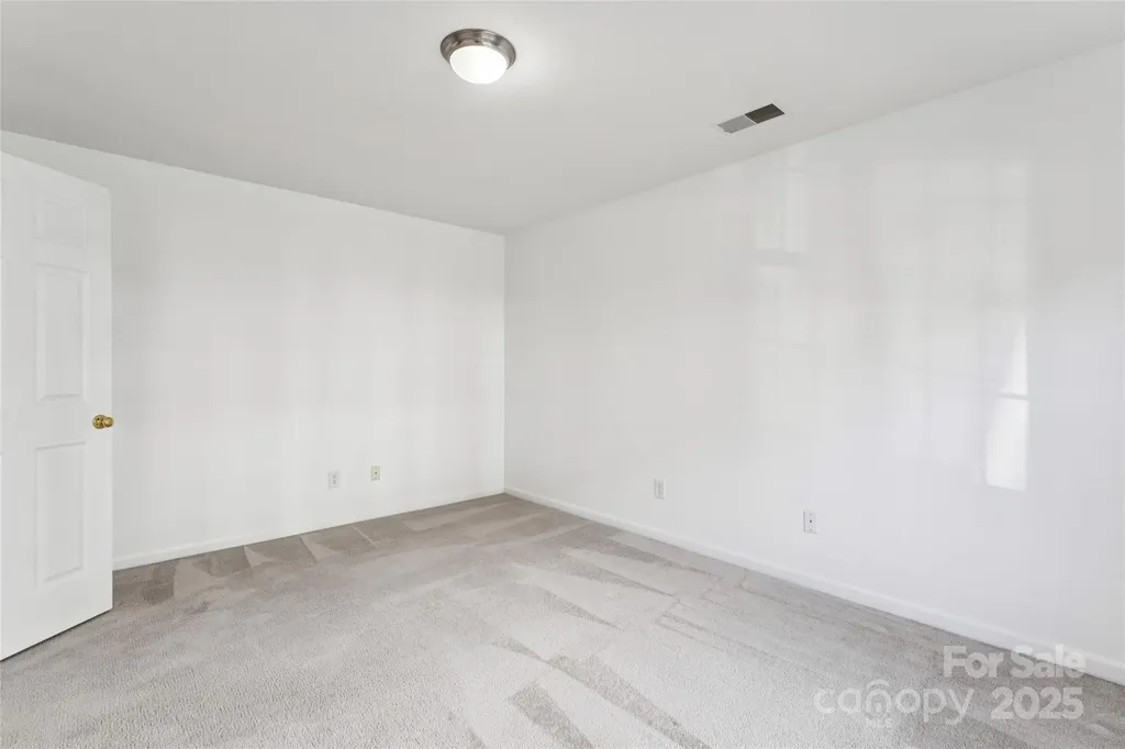 10032 Treeside Lane Matthews NC 28105