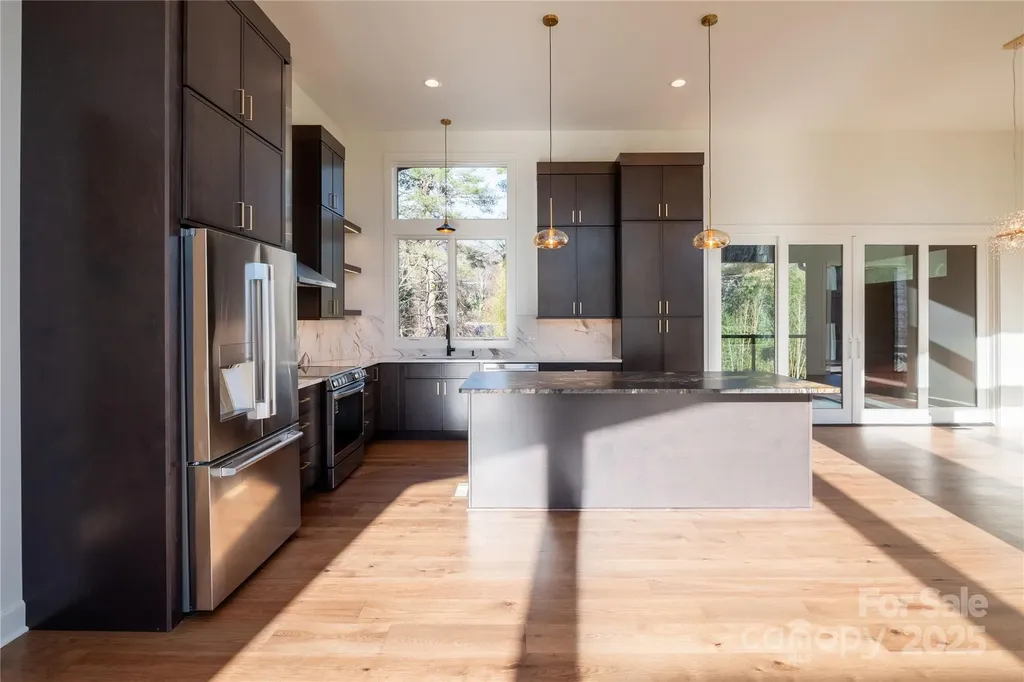 11 Kiftsgate Court Asheville NC 28804