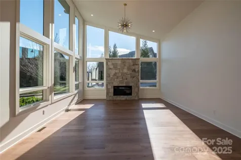 11 Kiftsgate Court Asheville NC 28804