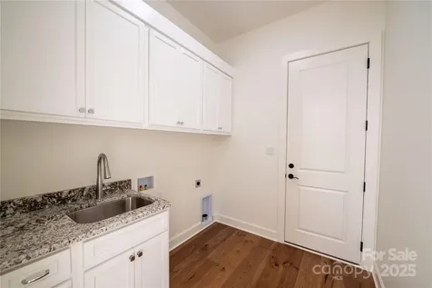 11 Kiftsgate Court Asheville NC 28804