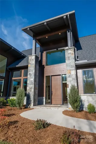 11 Kiftsgate Court Asheville NC 28804