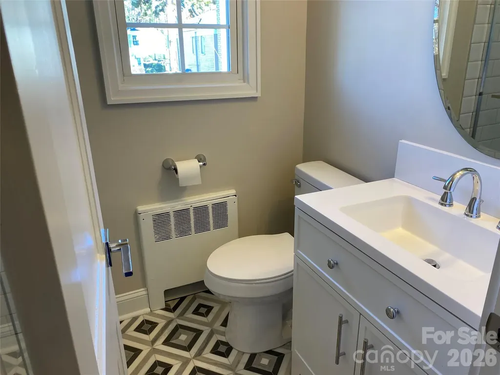 524 Wakefield Drive Charlotte NC 28209
