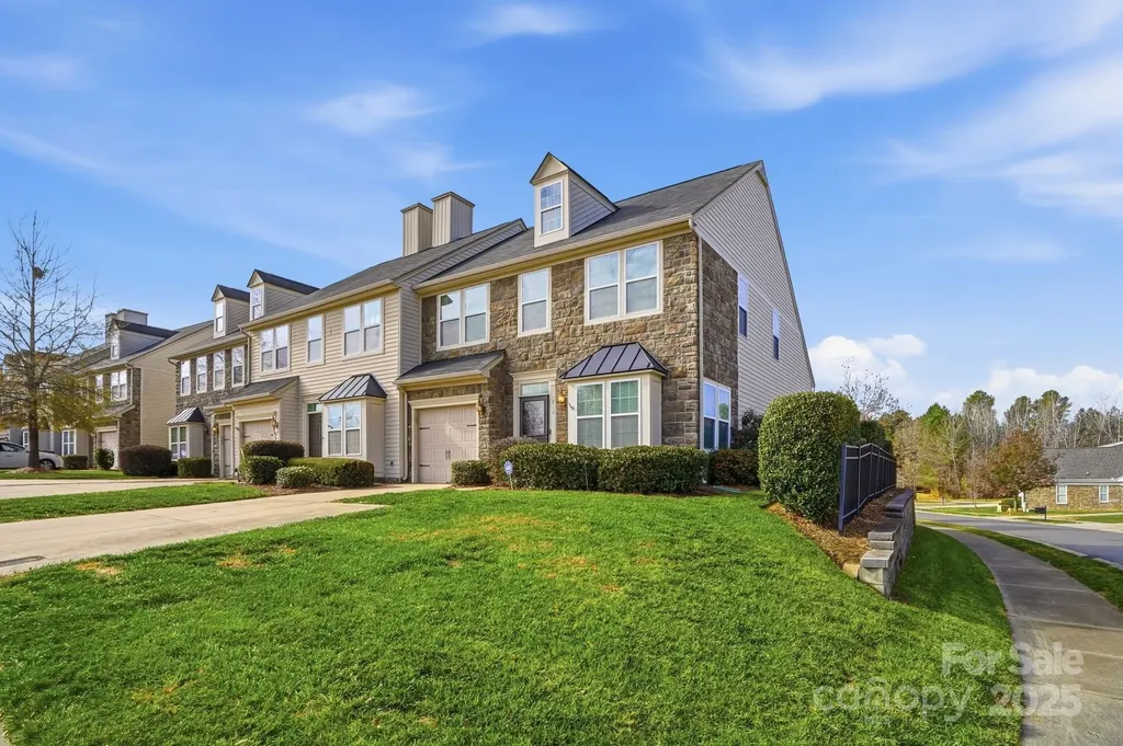 5763 Mossdale Lane Charlotte NC 28278