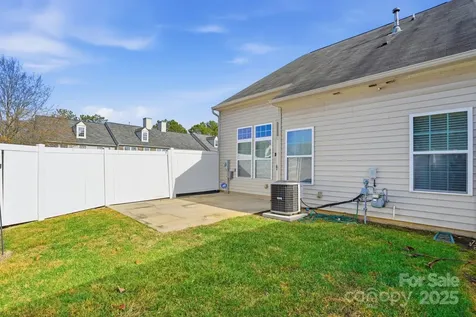 5763 Mossdale Lane Charlotte NC 28278