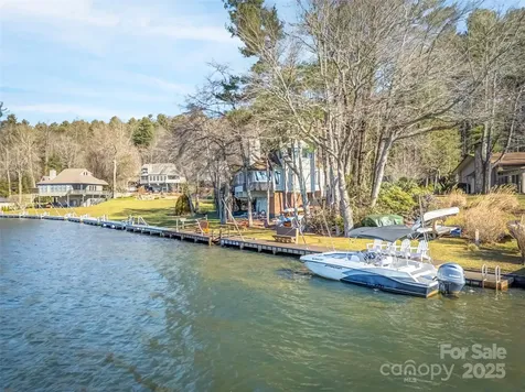 40 Toxaway Landing Drive Lake Toxaway NC 28747