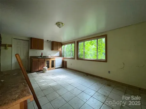 98 Lower Glady Fork Road Candler NC 28715