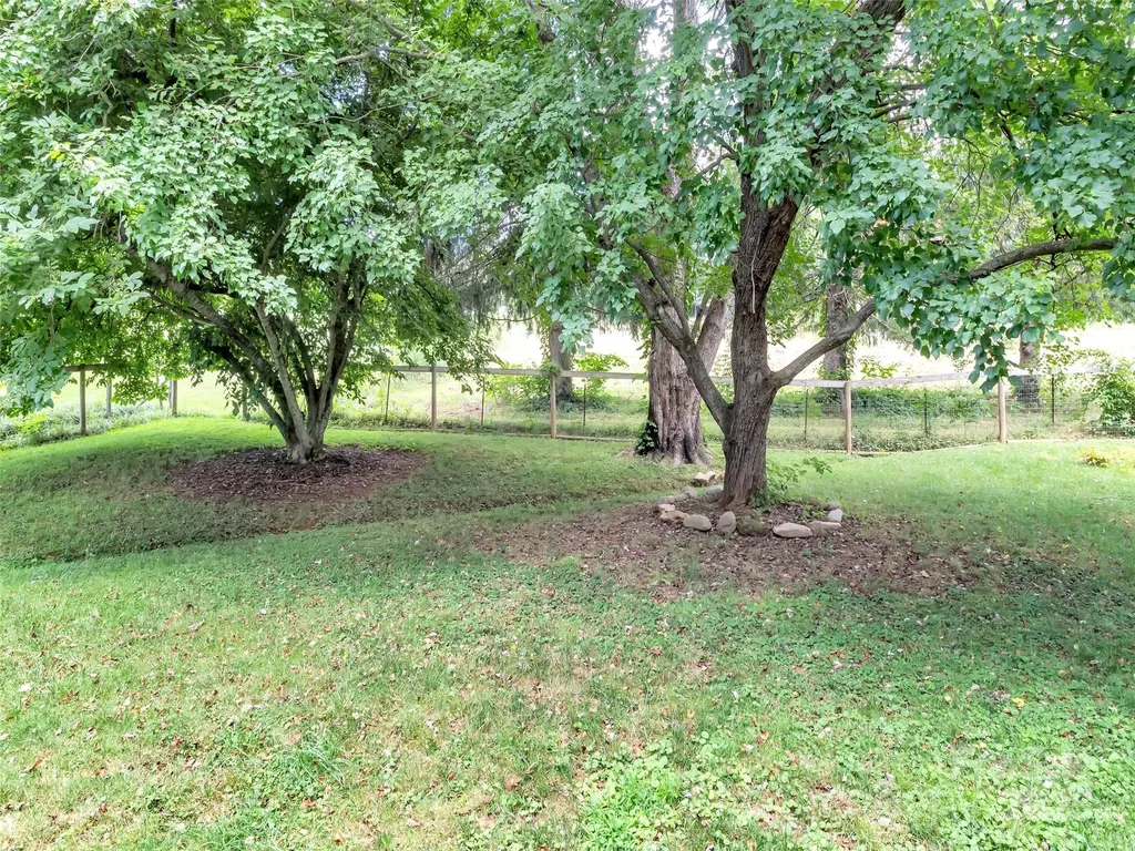 340 Mauney Cove Road Waynesville NC 28786