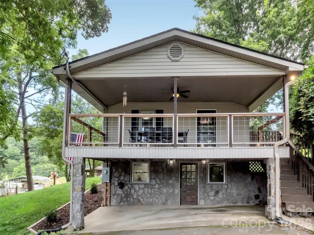 340 Mauney Cove Road Waynesville NC 28786