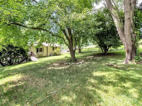 340 Mauney Cove Road Waynesville NC 28786