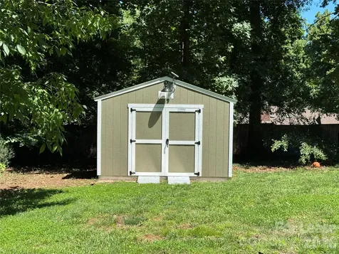 307 Fallingbrook Drive Belmont NC 28012