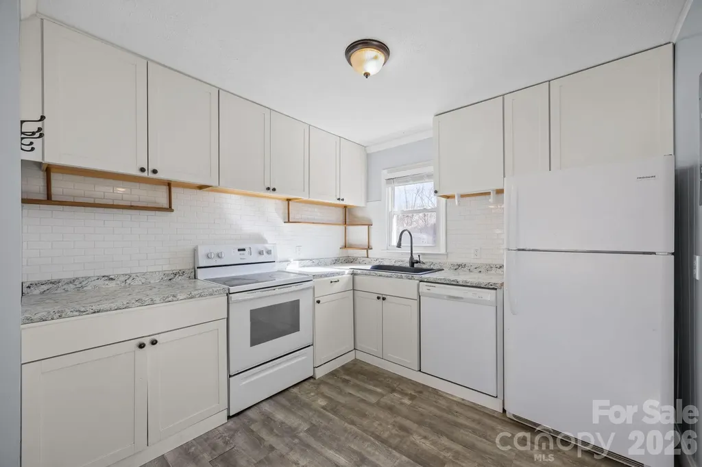 398 Sand Hill Road Asheville NC 28806