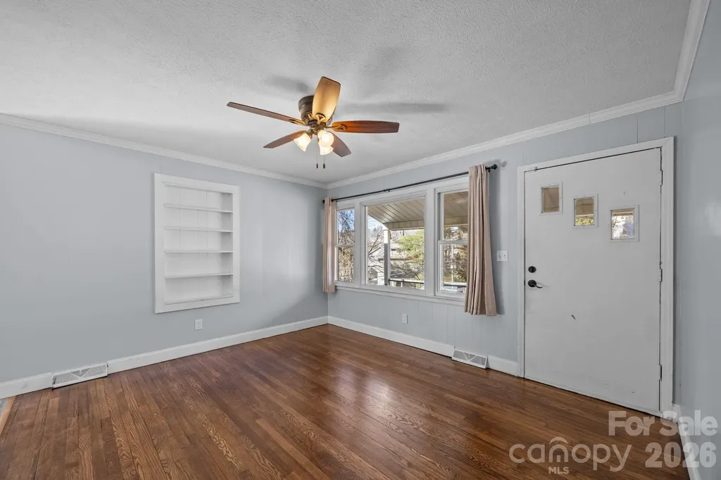398 Sand Hill Road Asheville NC 28806