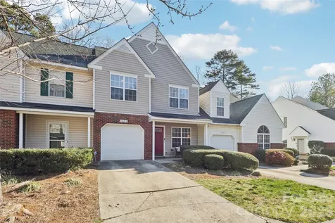 10213 University Park Lane Charlotte NC 28213
