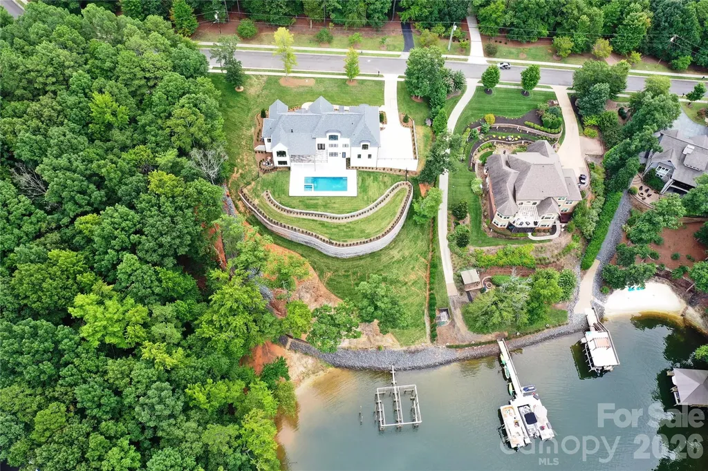 18304 Rosapenny Road Charlotte NC 28278
