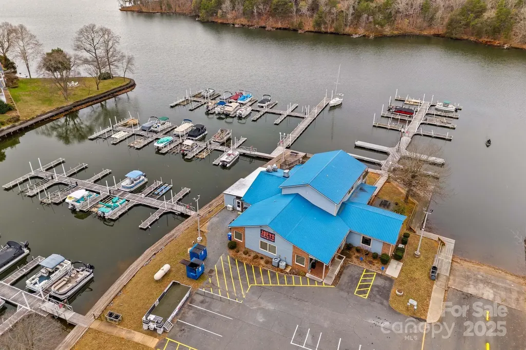 103 S Cardinal Drive New London NC 28127