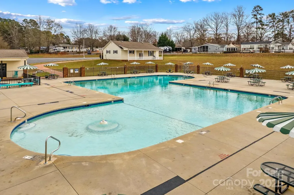 103 S Cardinal Drive New London NC 28127