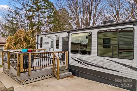 103 S Cardinal Drive New London NC 28127