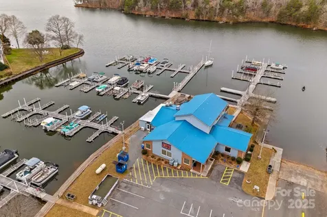103 S Cardinal Drive New London NC 28127