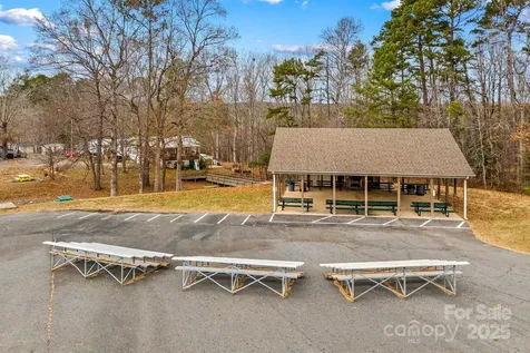 103 S Cardinal Drive New London NC 28127