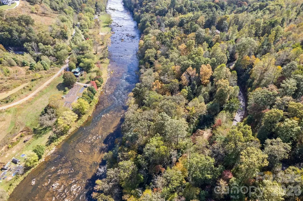 16 Harleys Cove Waynesville NC 28785