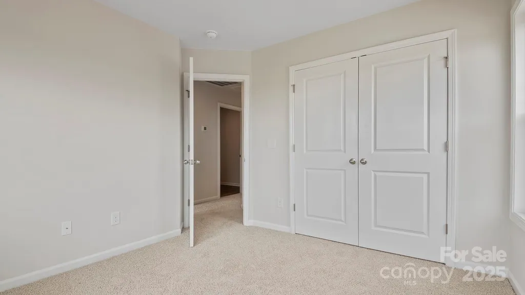 369 Creekview Road Hendersonville NC 28792
