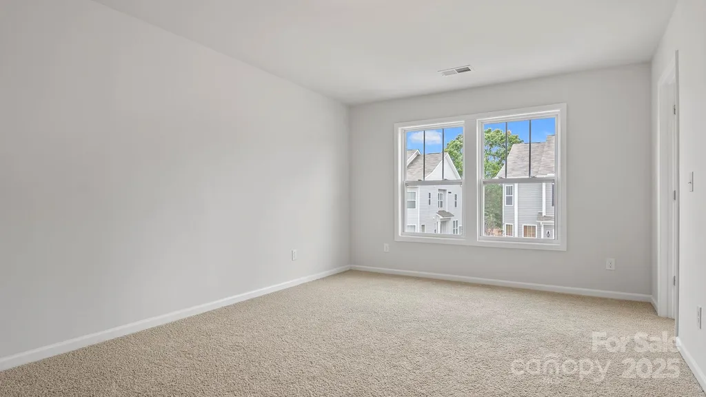 369 Creekview Road Hendersonville NC 28792