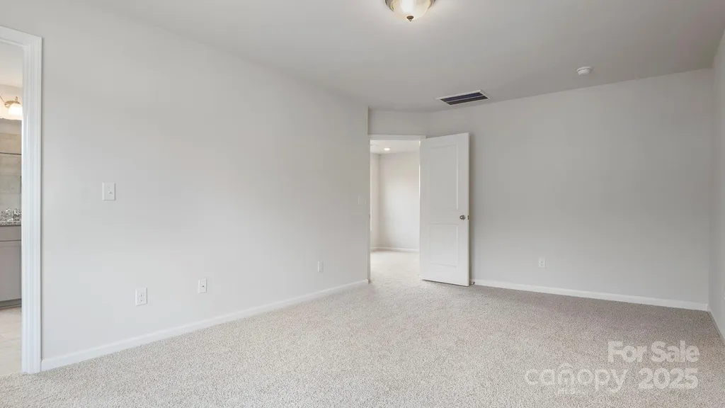 369 Creekview Road Hendersonville NC 28792