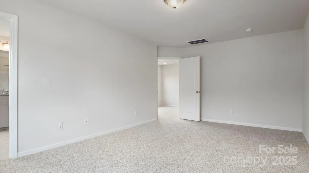 369 Creekview Road Hendersonville NC 28792