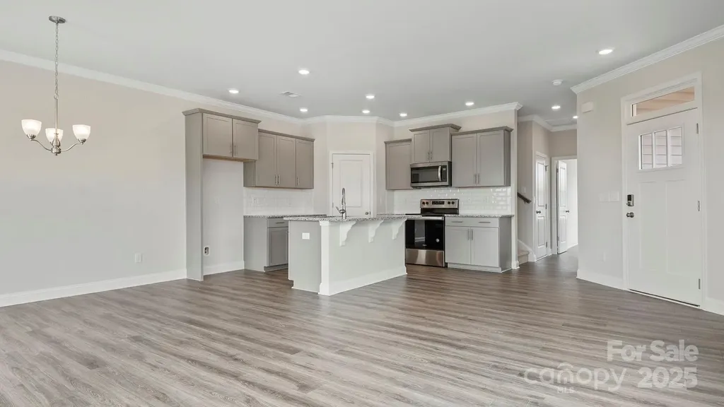 369 Creekview Road Hendersonville NC 28792