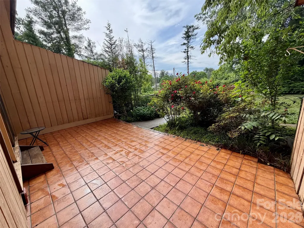 103 Pebble Creek Drive Asheville NC 28803