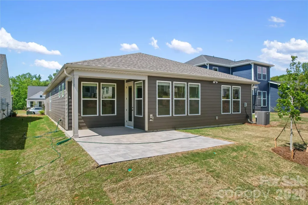 2736 Peak Court Belmont NC 28012