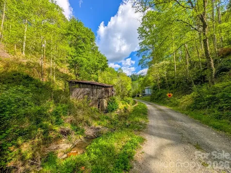 77 Griffith Branch Road Green Mountain NC 28740