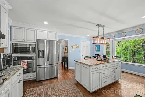 2511 Heritage Circle Statesville NC 28625