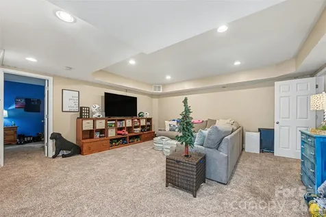 2511 Heritage Circle Statesville NC 28625