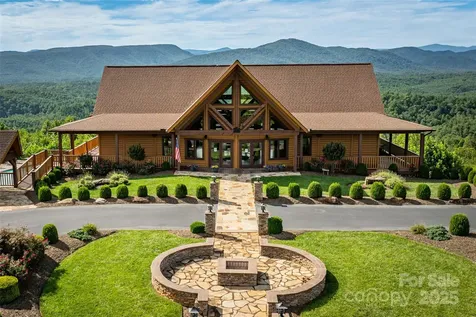 2071 Thoroughbred Way Lenoir NC 28645