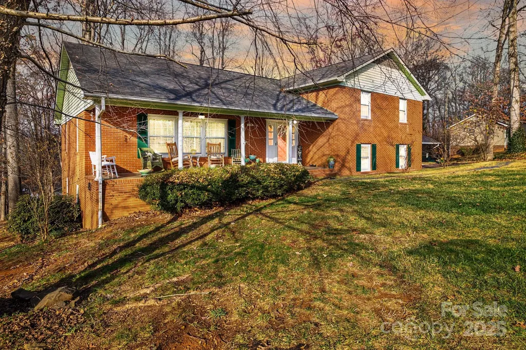 418 Woodcrest Lane Albemarle NC 28001