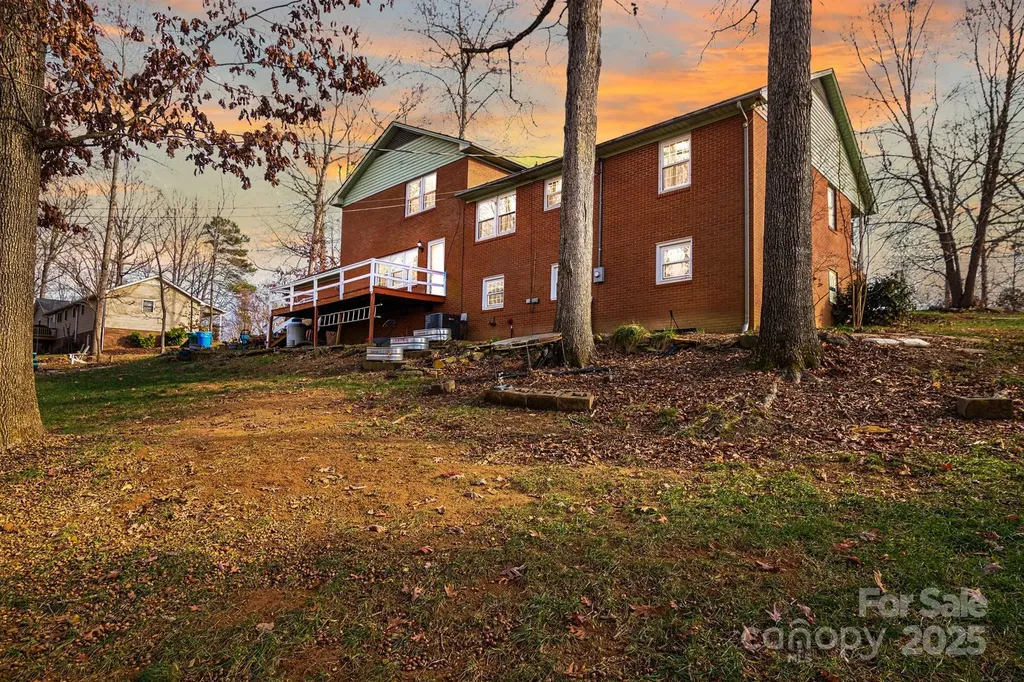 418 Woodcrest Lane Albemarle NC 28001