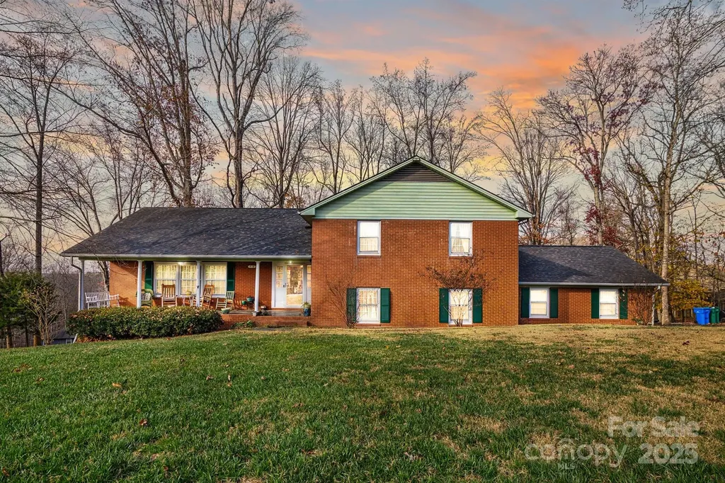 418 Woodcrest Lane Albemarle NC 28001
