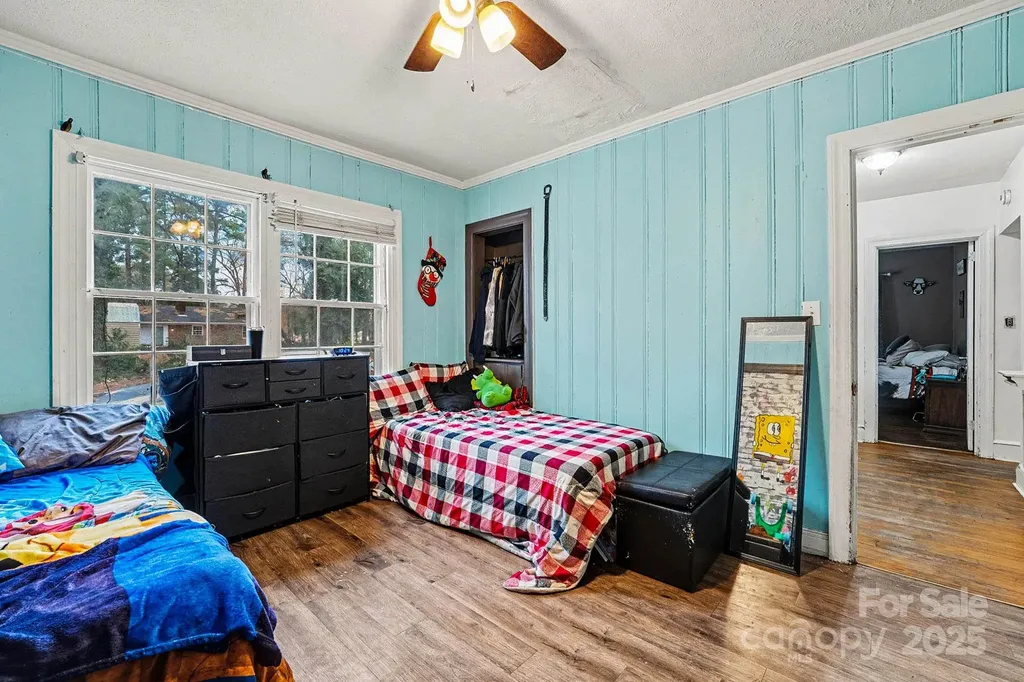 109 S Austin Street Maxton NC 28364