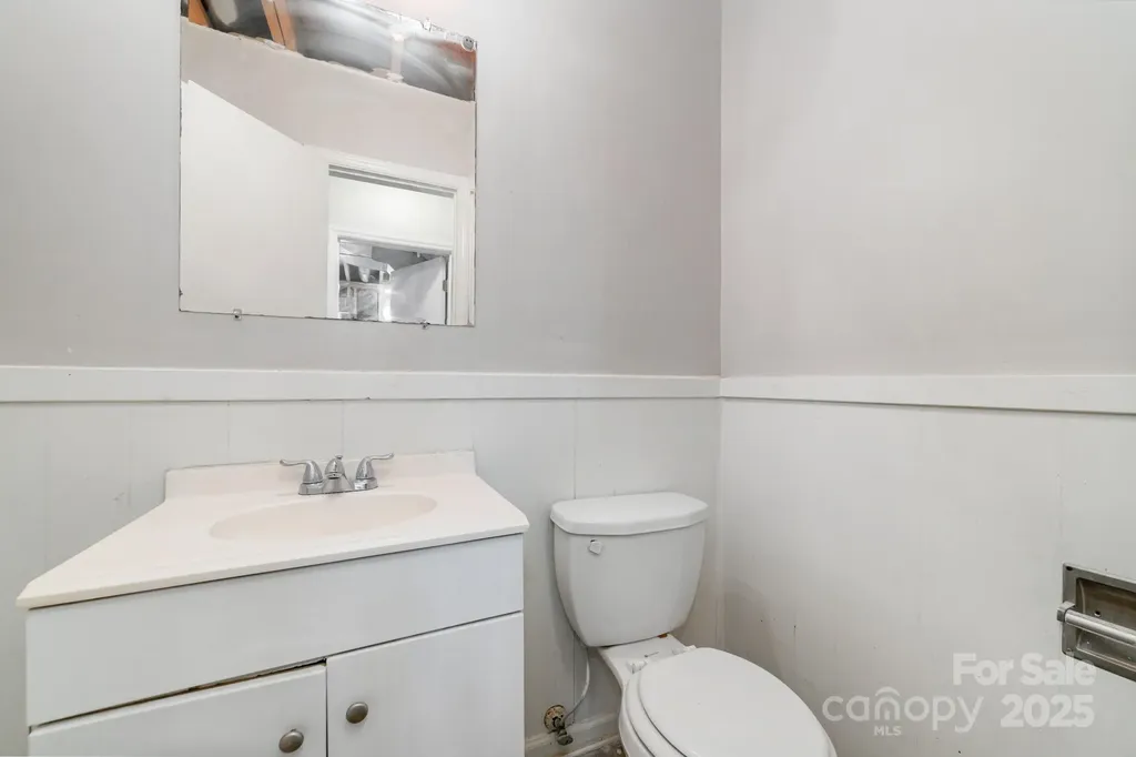 9926 Rockmeadow Drive Charlotte NC 28216