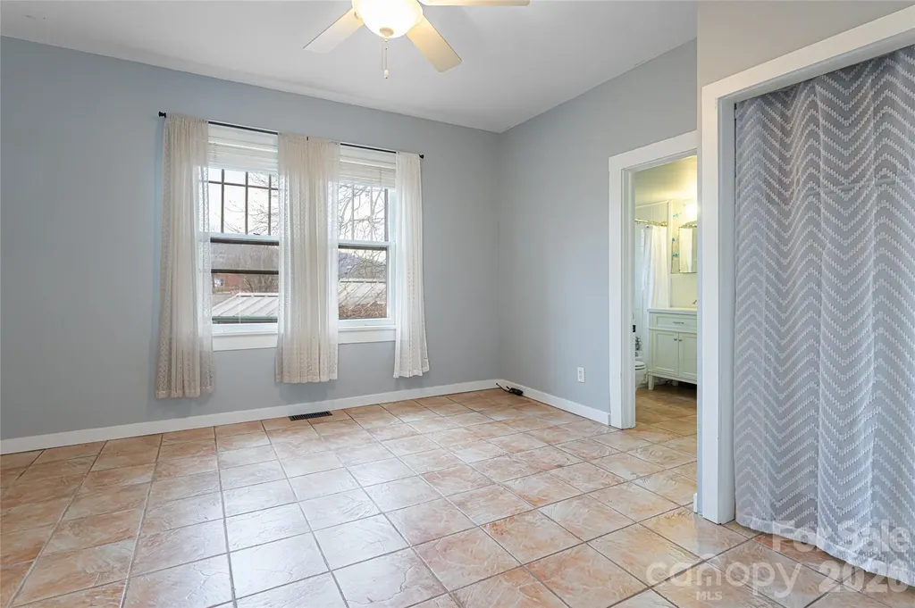40 Jonestown Road Asheville NC 28804